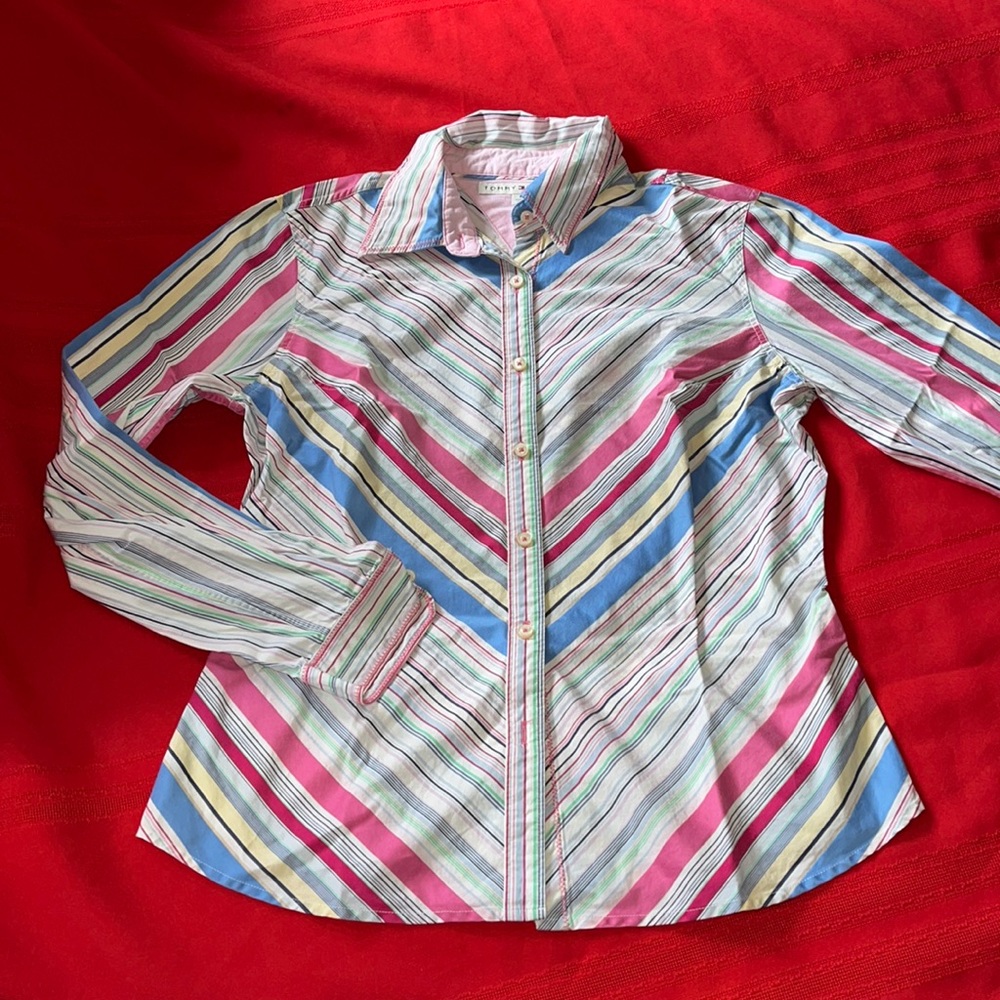 🎁 Tommy Hilfiger Striped Button Down